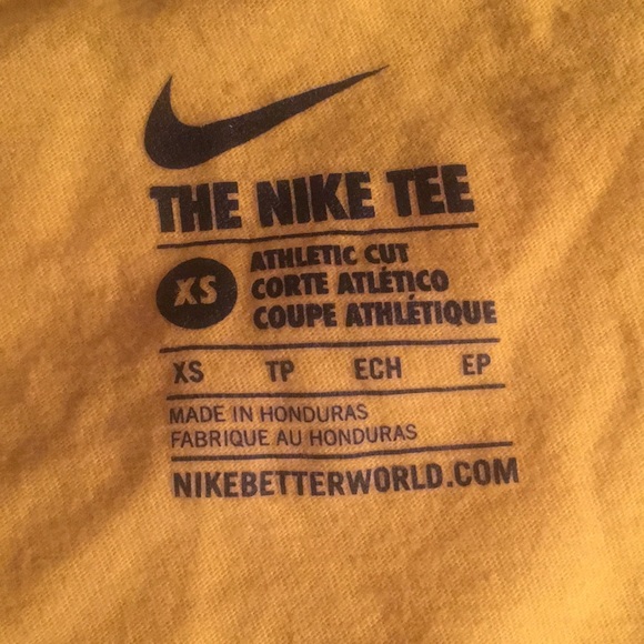 Nike Crew Neck T-Shirt - Picture 3 of 3